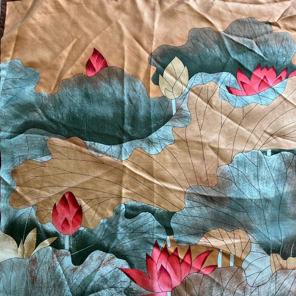 100% Silk Scarf Asian Lotus Duck Design 33x34.5” - Picture 7 of 10